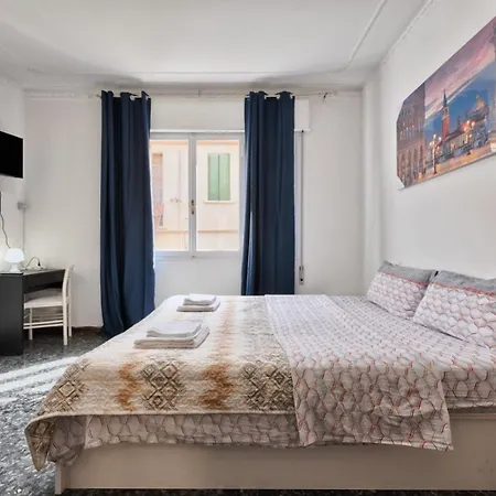 Cozy In With Free Parking