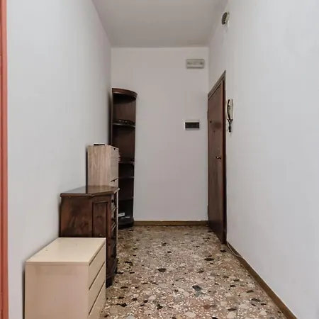 Гостевой дом Cozy In With Free Parking Маргера