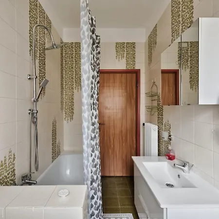 Cozy In With Free Parking Гостевой дом Маргера