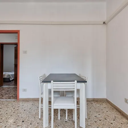 Гостевой дом Cozy In With Free Parking Маргера