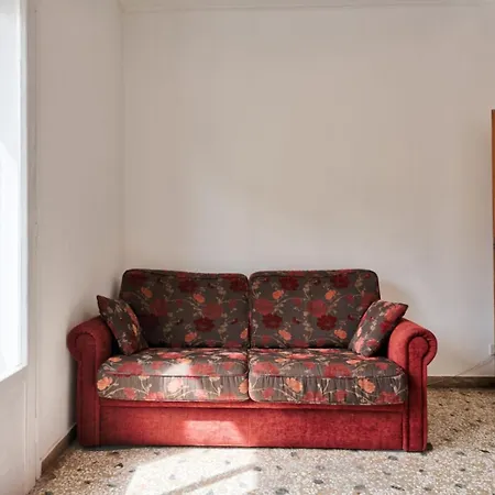 Cozy In With Free Parking *